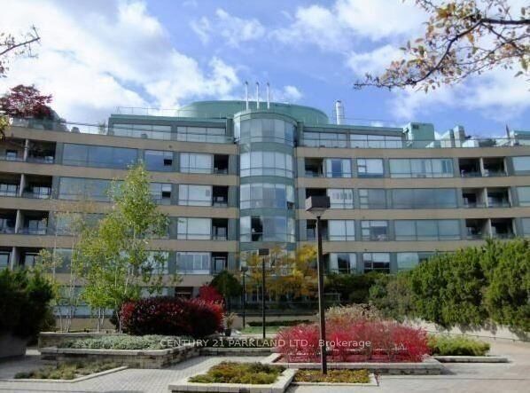 Property Photo:  77 Avenue Road 401  ON M5R 3R8 