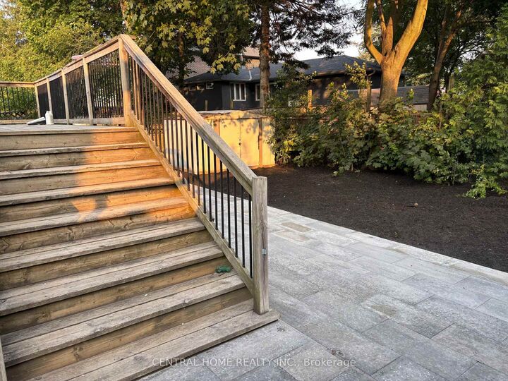 Property Photo: 380 Bent Crescent ON L4C 1C3