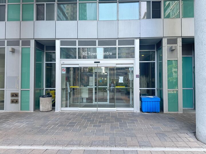 Property Photo: 60 Town Centre Court Ph 04 ON M1P 0B1