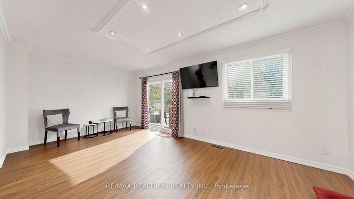 Property Photo: 1640 Nichol Avenue 4 ON L1N 8P5
