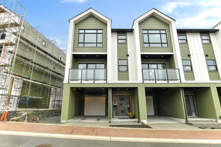 Property Photo: 2950 Constellation Ave #114 BC V9B 7G3