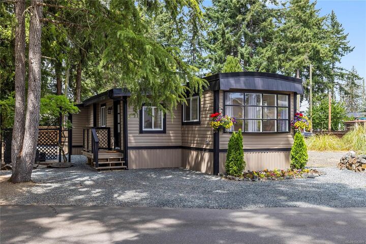 1247 Arbutus Rd #66 — photo 1