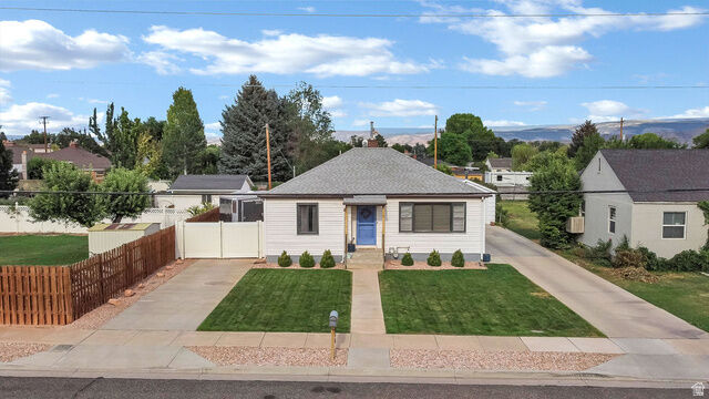 Property Photo: 450 N 400 W UT 84701