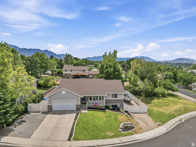 Property Photo:  998 E 450 S  UT 84062 