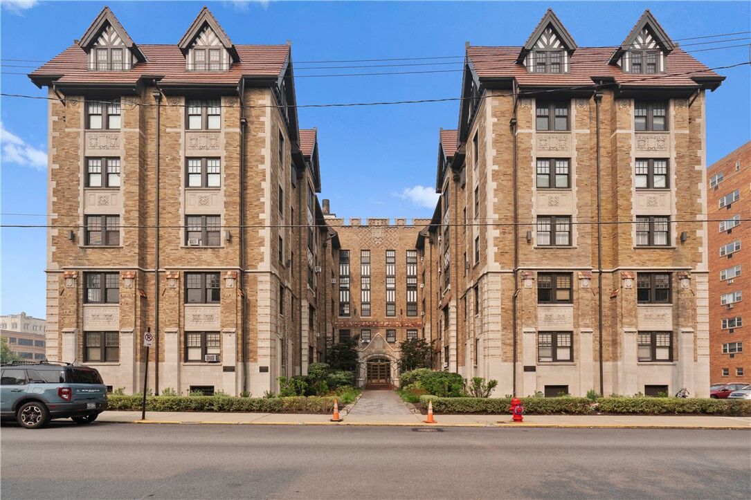 Property Photo:  166 N Dithridge St 5B  PA 15213 