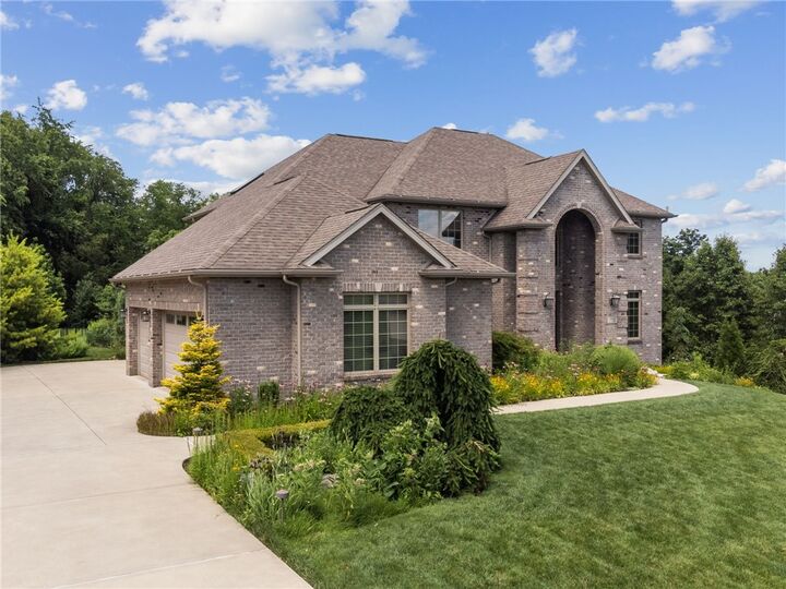 Property Photo: 7708 Natalie Ln PA 15642