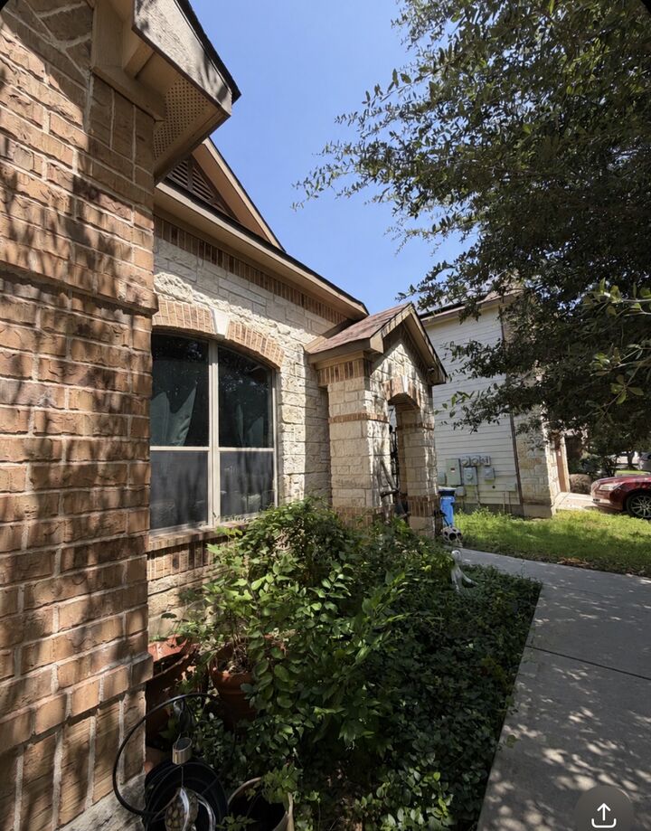 Property Photo:  8704 Keynes Lane  TX 78747 