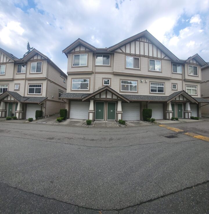 Property Photo: 2678 King George Boulevard 15 BC V4P 1H6