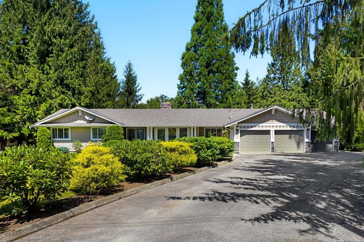 Property Photo:  26627 60 Avenue  BC V4W 1V7 
