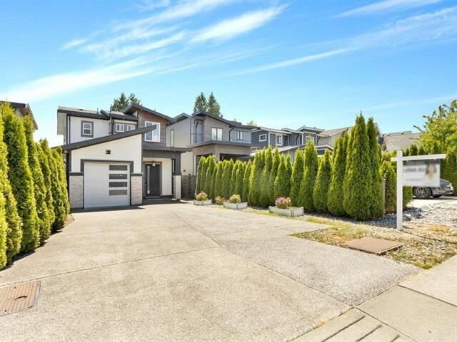 Property Photo: 15456 Russell Avenue BC V4B 2R3