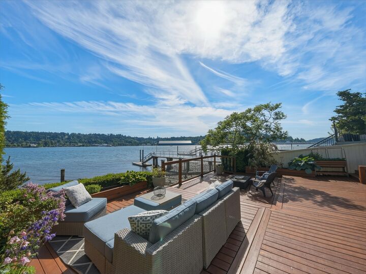 Property Photo: 648 Alderside Road BC V3H 3A5