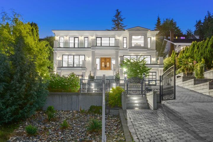 2185 Westhill Wynd — photo 1