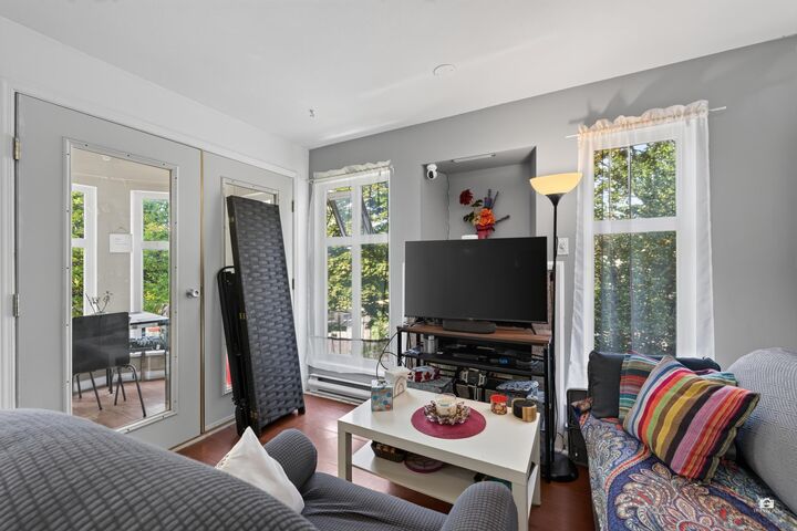 Property Photo: 1099 W 71st Avenue 301 BC V6P 6Y5