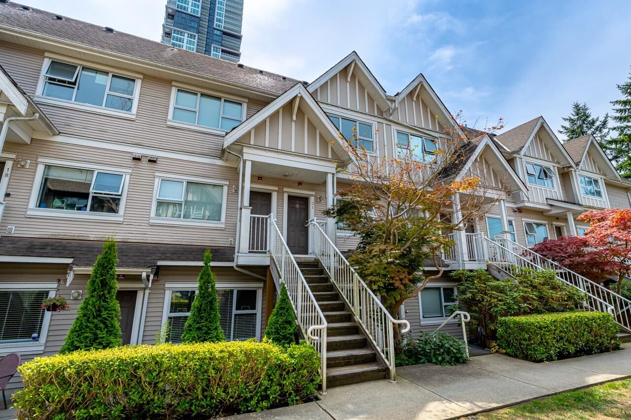 Property Photo: 730 Farrow Street 21 BC V3J 7Y7