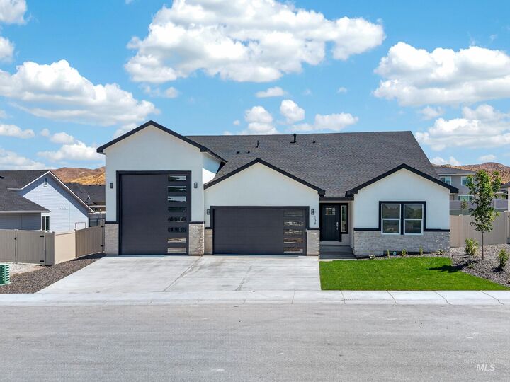 Property Photo:  1470 Castle Way  ID 83617 