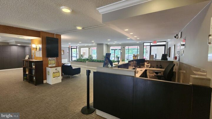 Property Photo:  2500 N Van Dorn Street 1020  VA 22302 