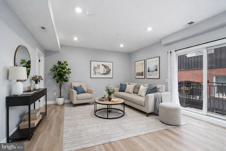 Property Photo:  2323 E Cabot Street 2  PA 19125 