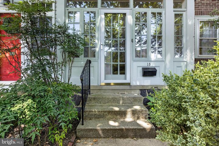 Property Photo: 13 S Sycamore Street DE 19805