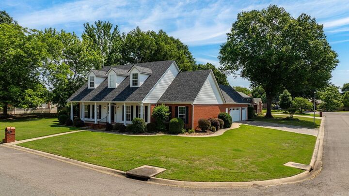 Property Photo: 940 Jaci Lane AR 72034-9999