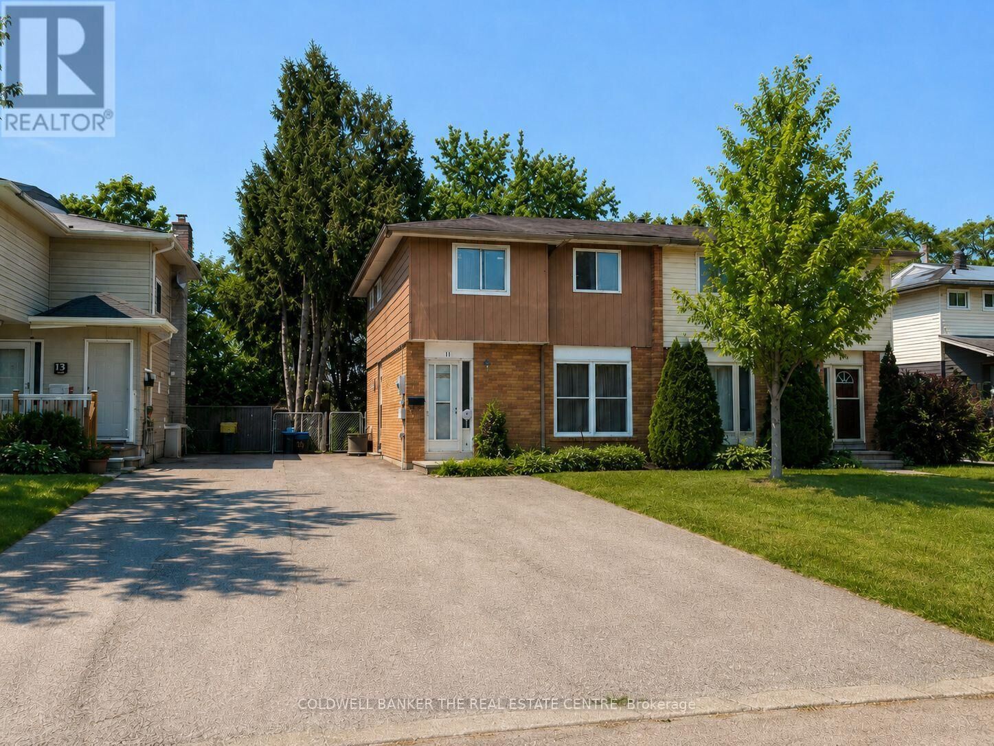 Property Photo:  11 Chaucer Crescent  ON L4N 4T8 