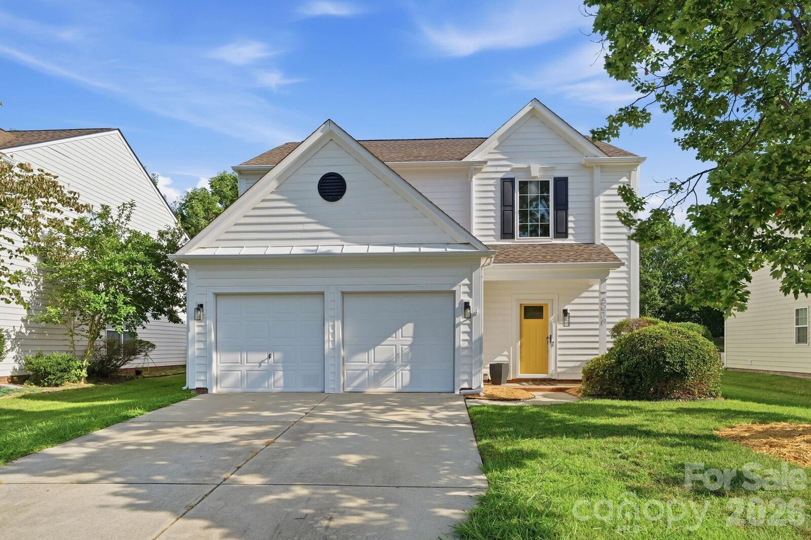 Property Photo: 5219 Bentgrass Run Drive NC 28269
