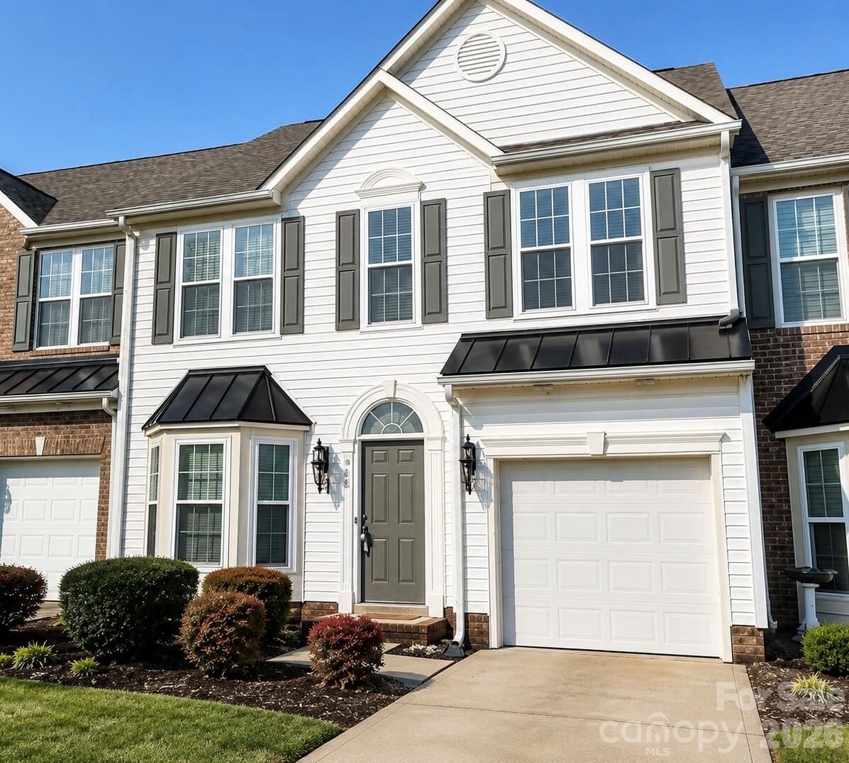 Property Photo: 320 Shingleoak Drive SC 29710