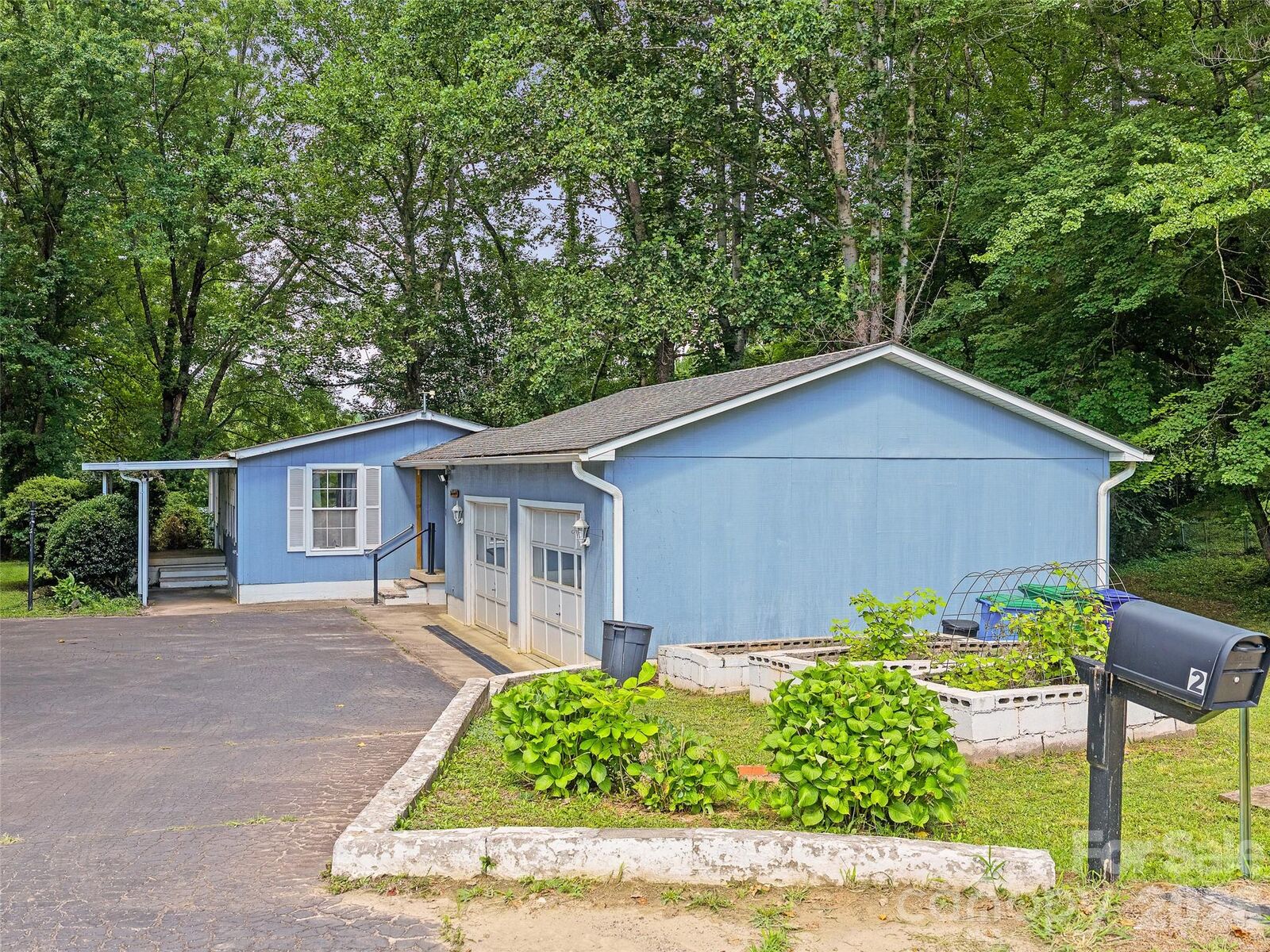 Property Photo:  2 Lost Forest Drive  NC 28715 