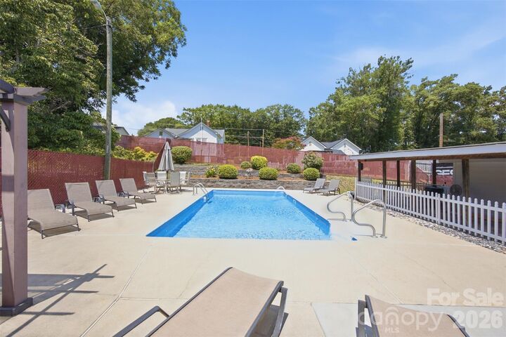 Property Photo: 114 York Avenue NC 28083