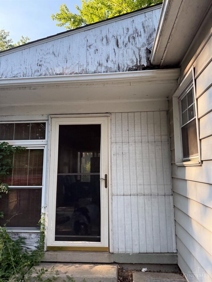 Property Photo:  534 Kensington Street  OH 45044 