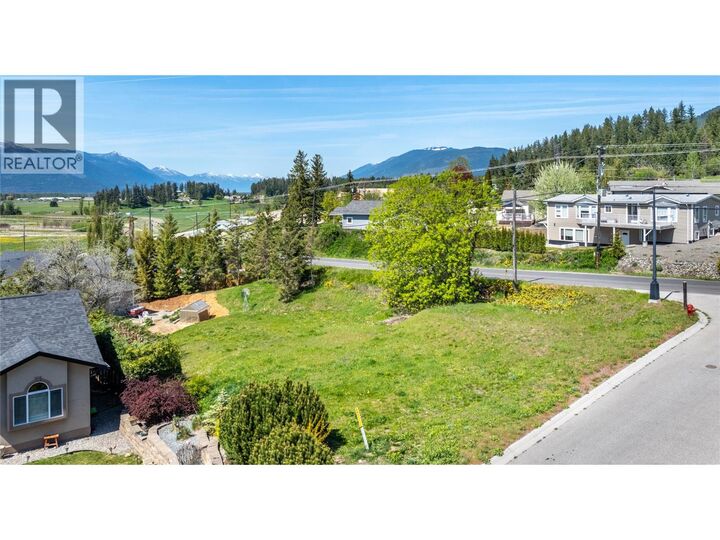 Property Photo:  1031 Selkirk Drive  BC V0B 1G3 
