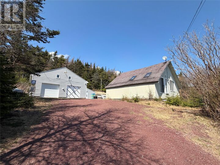 16 Berry Road — photo 1