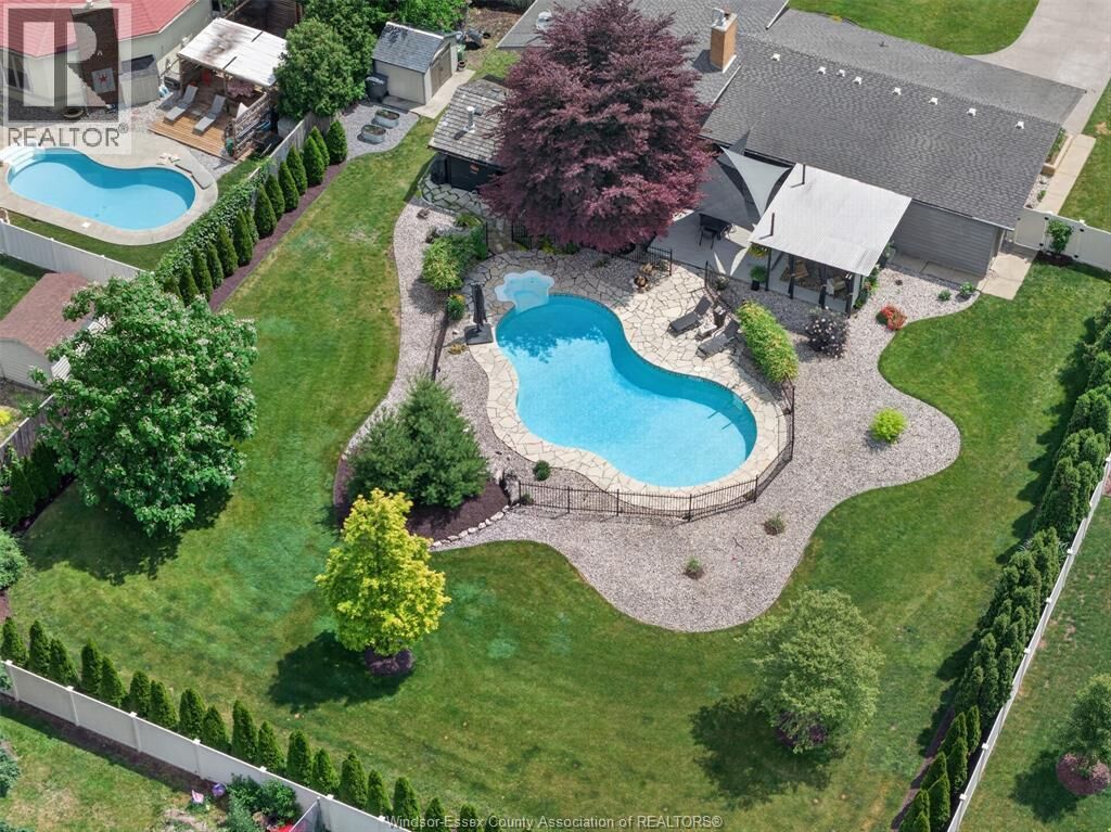Property Photo: 421 Arlington ON N8N 2K1