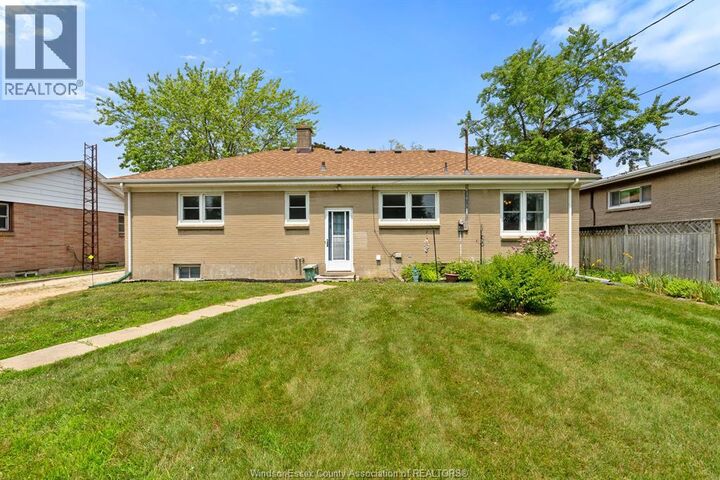 Property Photo: 34 Melrose Avenue ON N8H 2J2