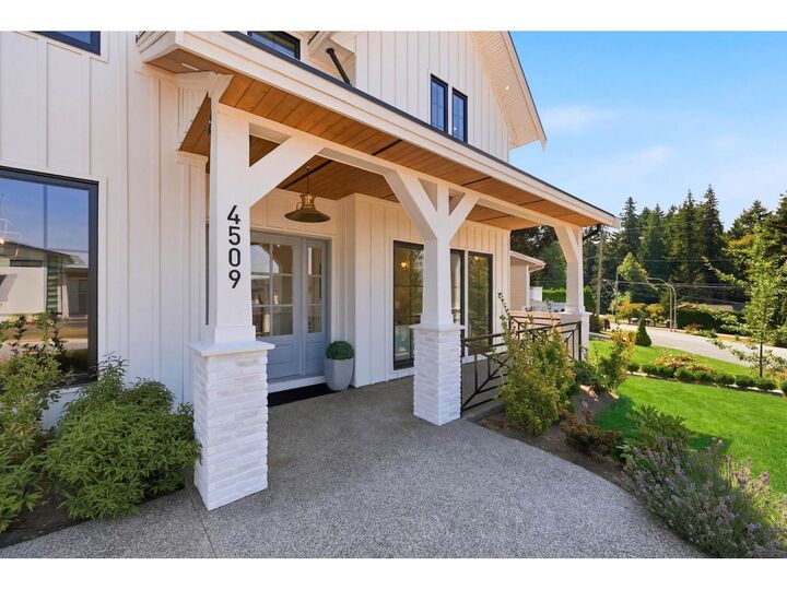 Property Photo: 4509 Southridge Crescent BC V3A 4N7