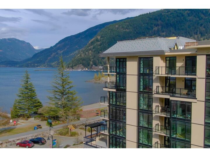 Property Photo: 120 Esplanade Avenue 201 BC V0M 1K0