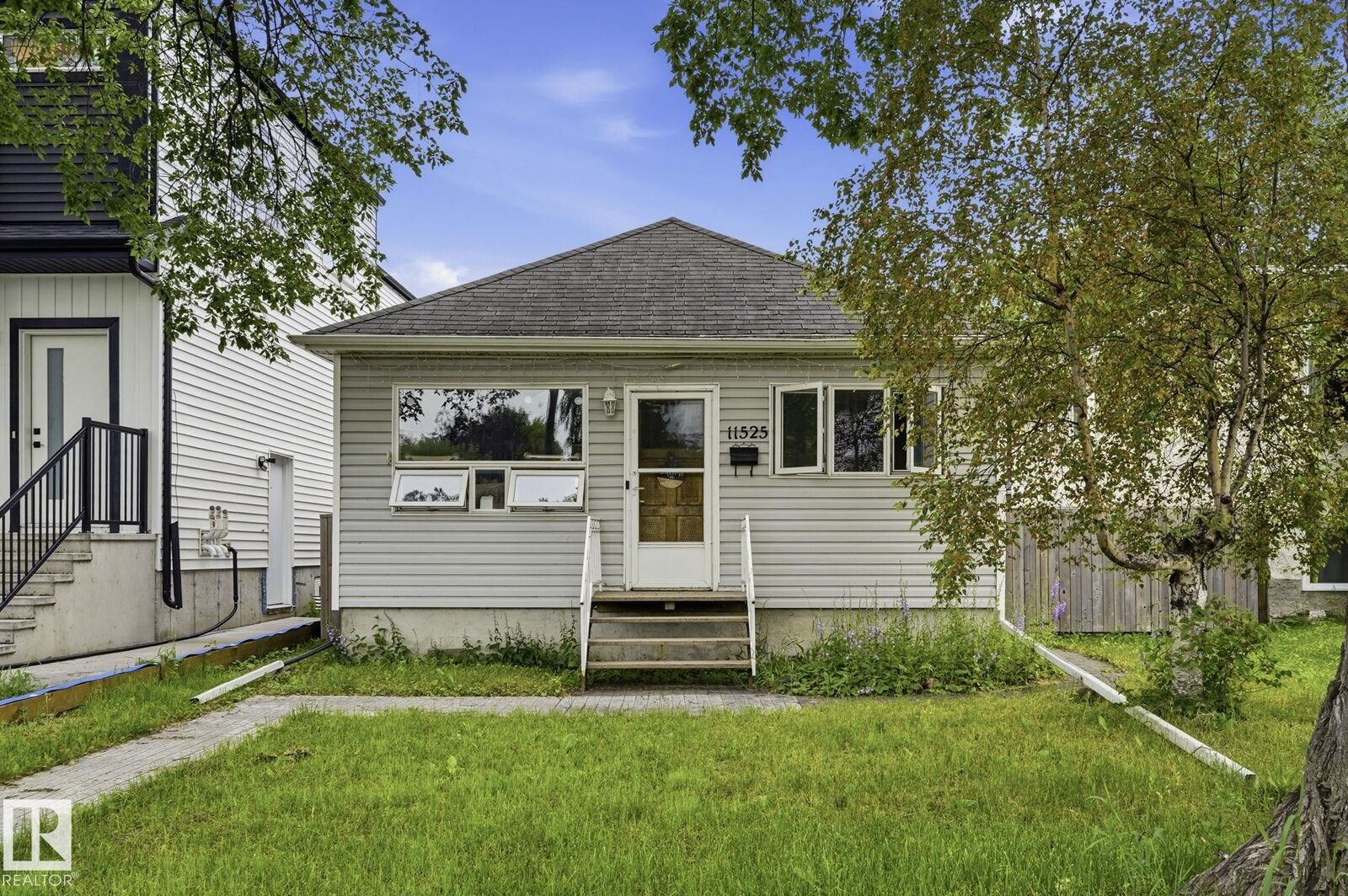 Property Photo: 11525 129 Avenue NW AB T5E 0M4