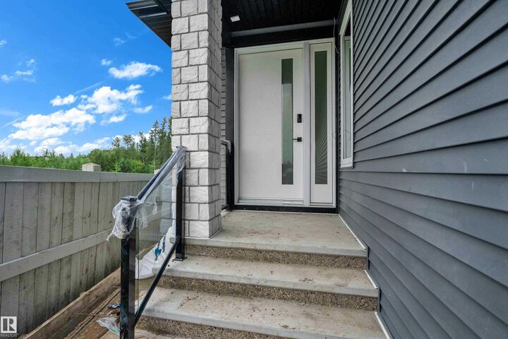 Property Photo: 57 Meadowgrove Lane AB T7X 0W2