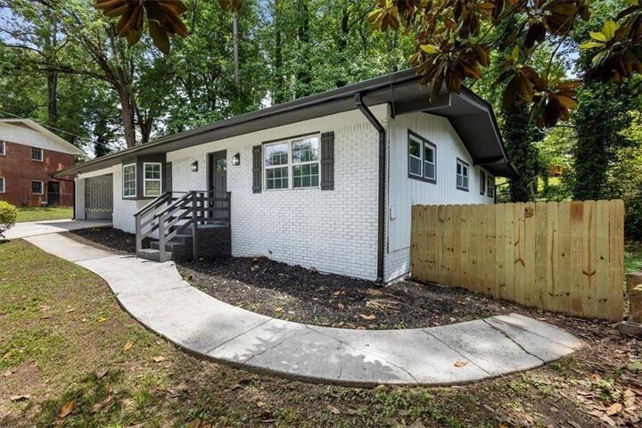 Property Photo: 4720 Shoshonee Trail GA 30349