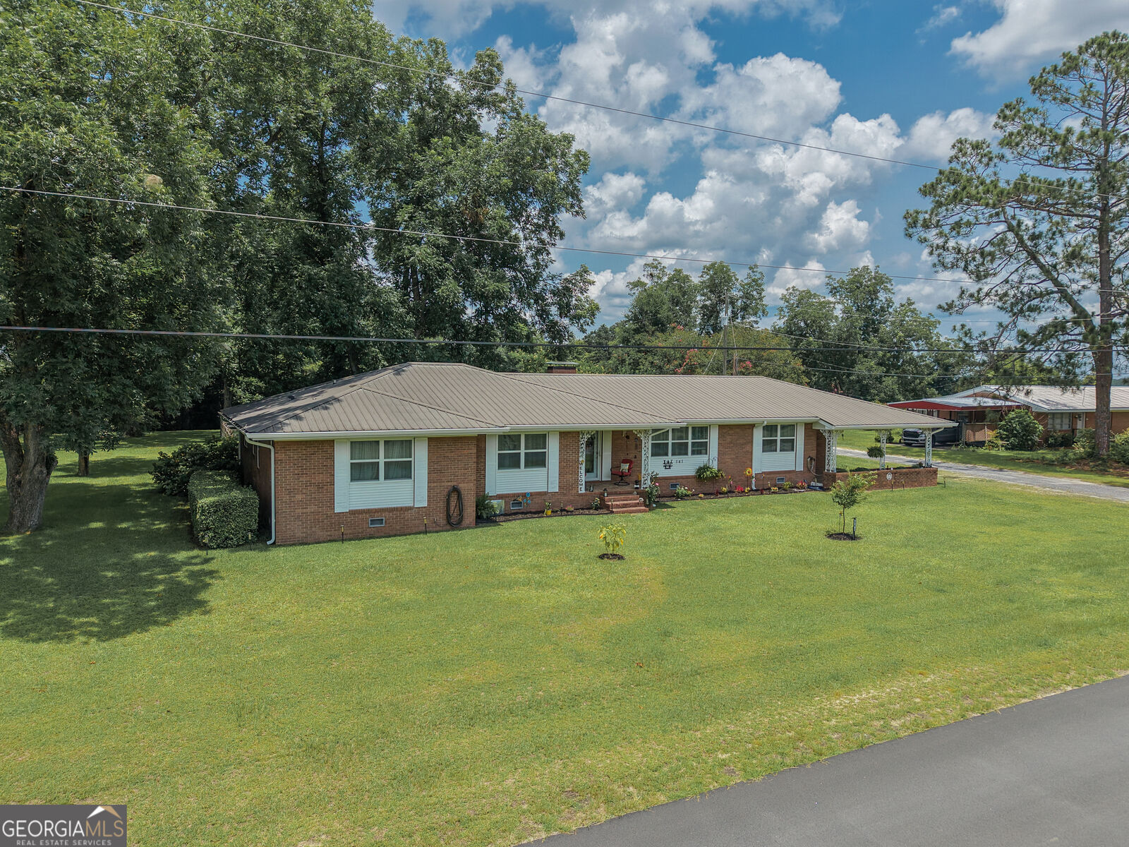 Property Photo: 141 N Railroad Avenue GA 31011