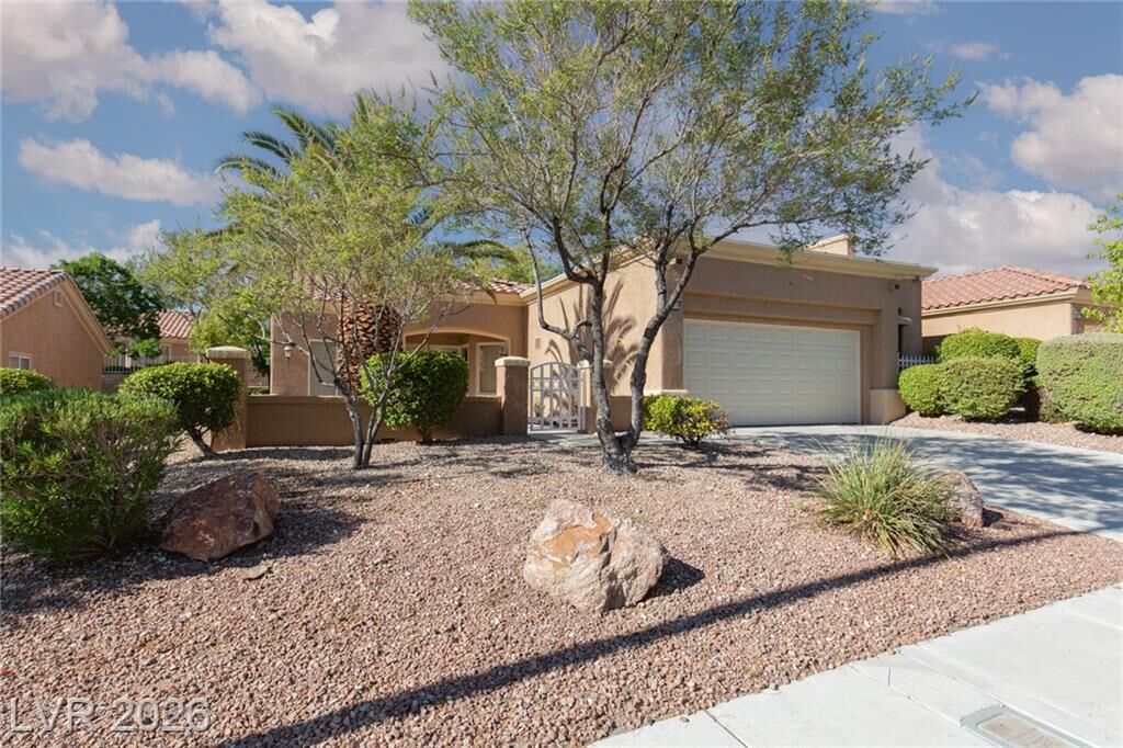 Property Photo: 10009 Arbuckle Drive NV 89134