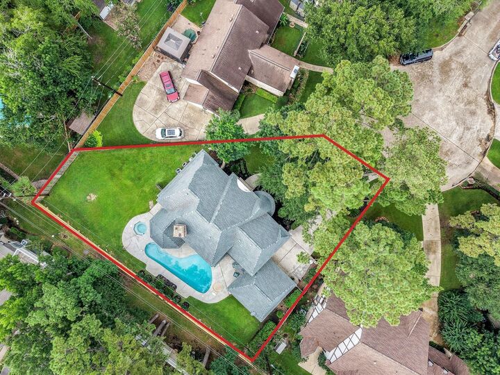 Property Photo:  5103 Westerham Place  TX 77069 