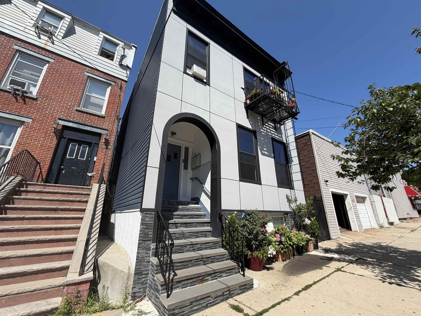 Property Photo: 84 Irving St 1 NJ 07307