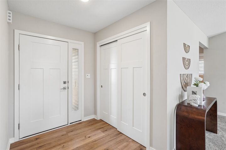 Property Photo:  1319 NW Reinhart Drive  IA 50023 