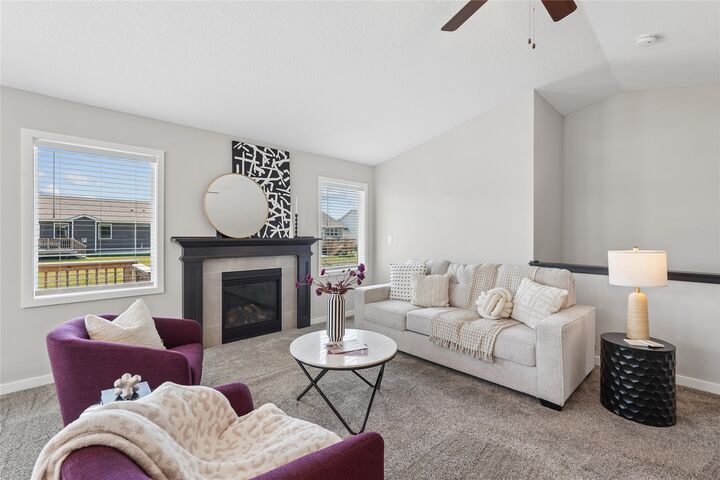 Property Photo:  1319 NW Reinhart Drive  IA 50023 
