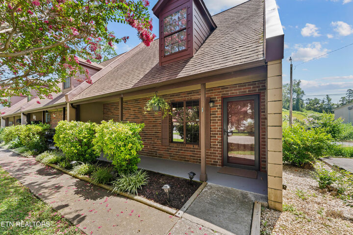 Property Photo: 2702 Sood Rd 1 TN 37921