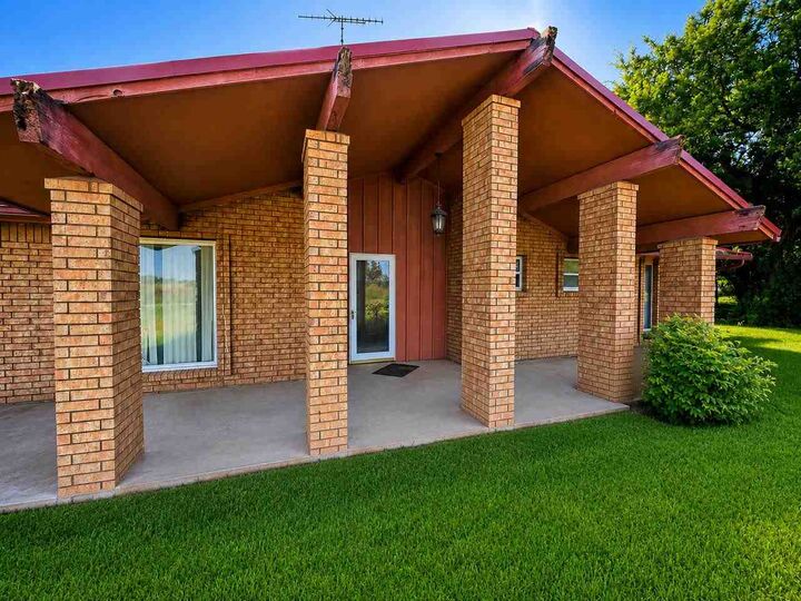 Property Photo:  10473 NW 4 Mile Rd  OK 73507 