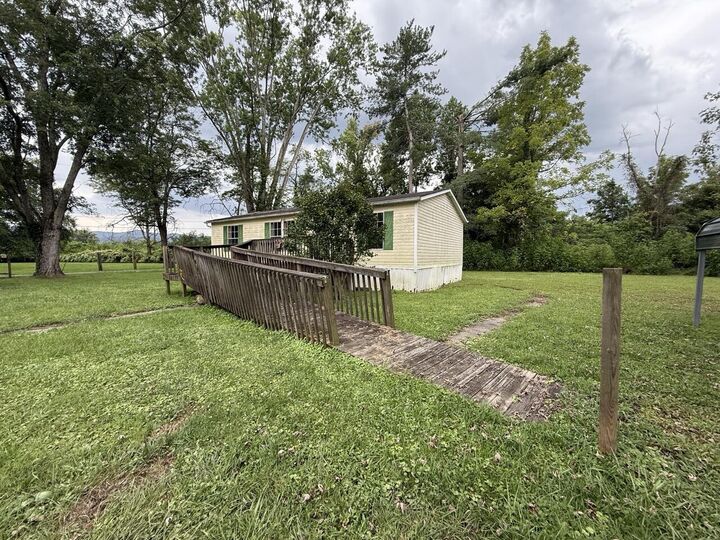 Property Photo:  13 Duncan Lane  KY 40965 