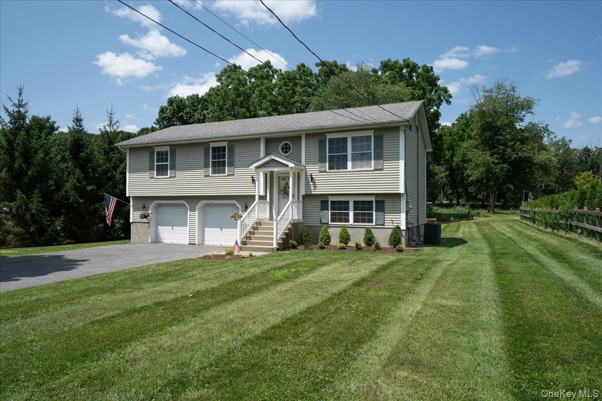 Property Photo:  1 S Lynn Street  NY 10990 