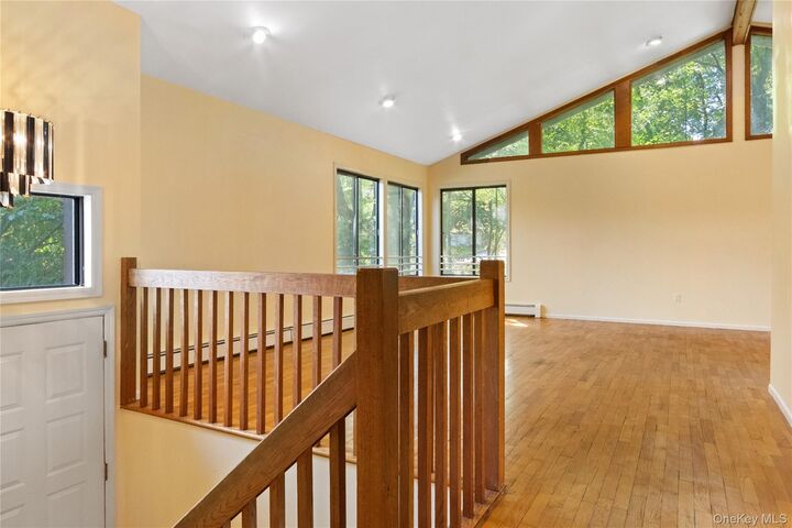 Property Photo:  2 Mountain View Court  NY 10970 