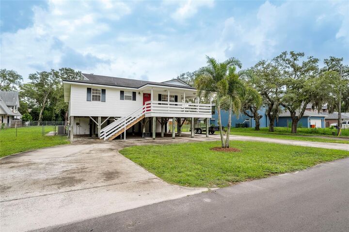 Property Photo: 12055 Murray Avenue FL 33778